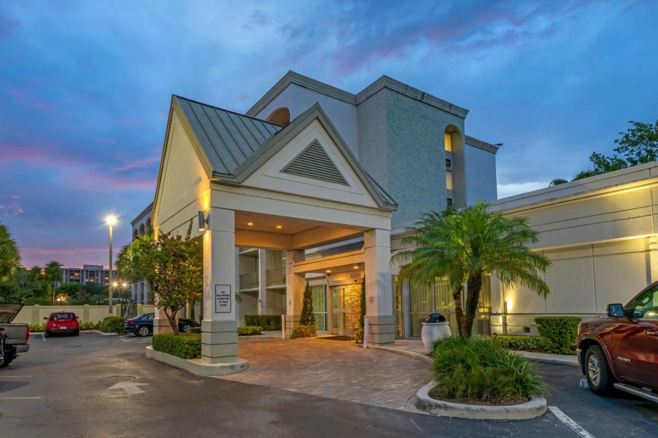 Best Western Plus North Miami-Bal Harbour Екстериор снимка
