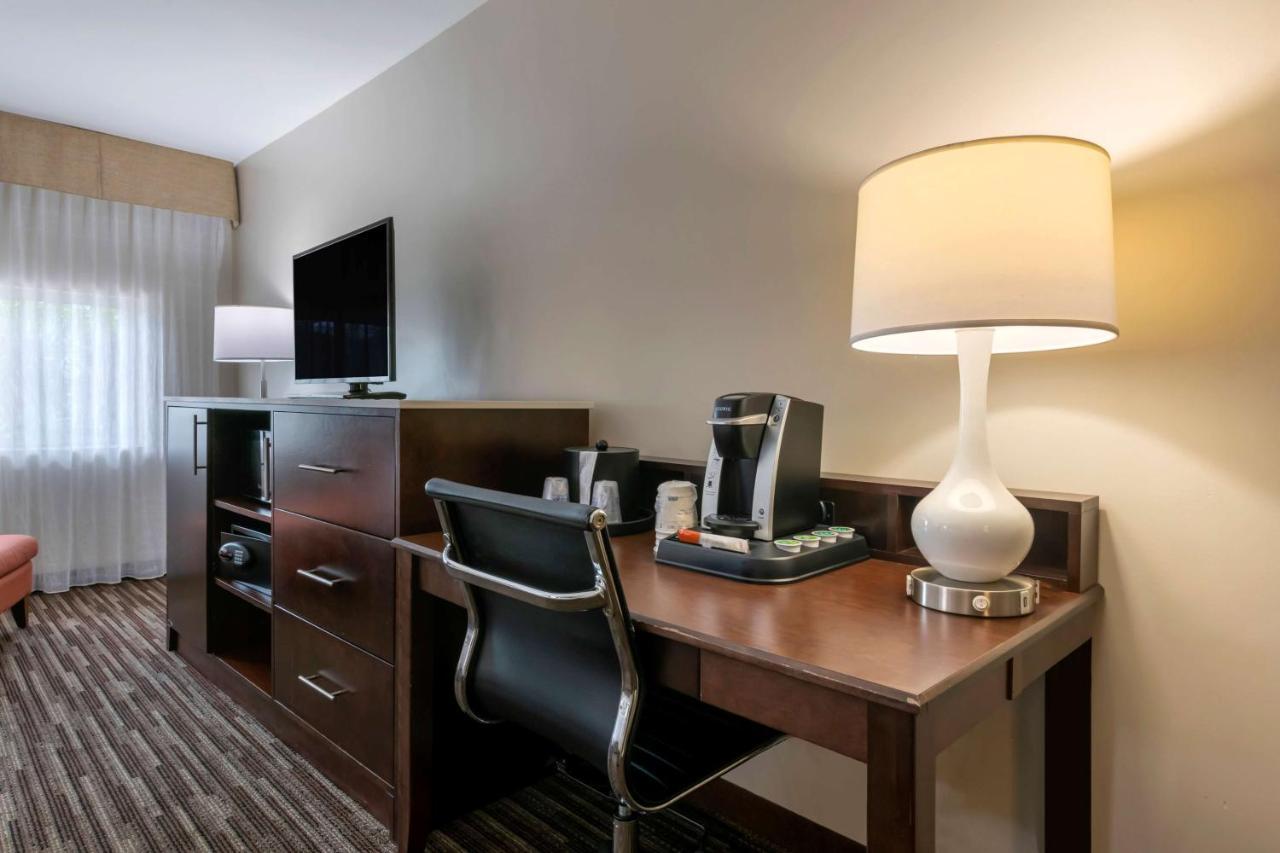 Best Western Plus North Miami-Bal Harbour Екстериор снимка