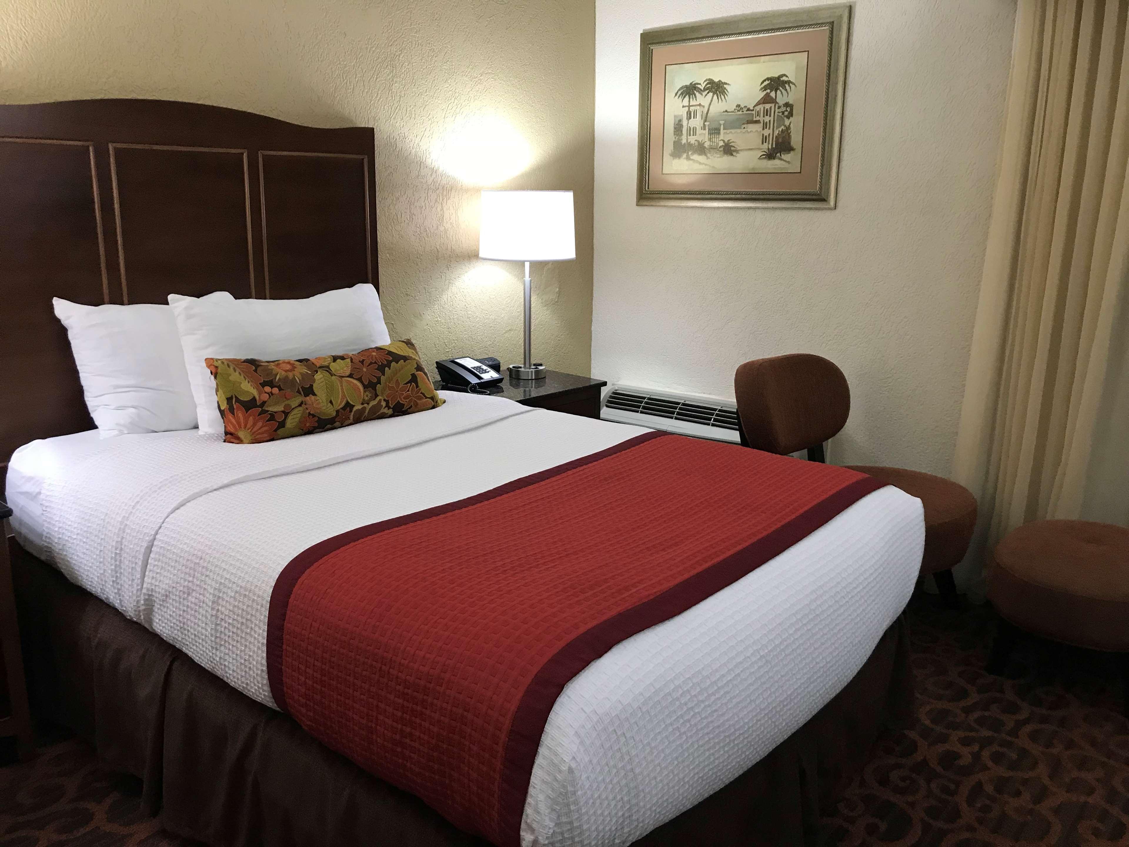 Best Western Plus North Miami-Bal Harbour Екстериор снимка