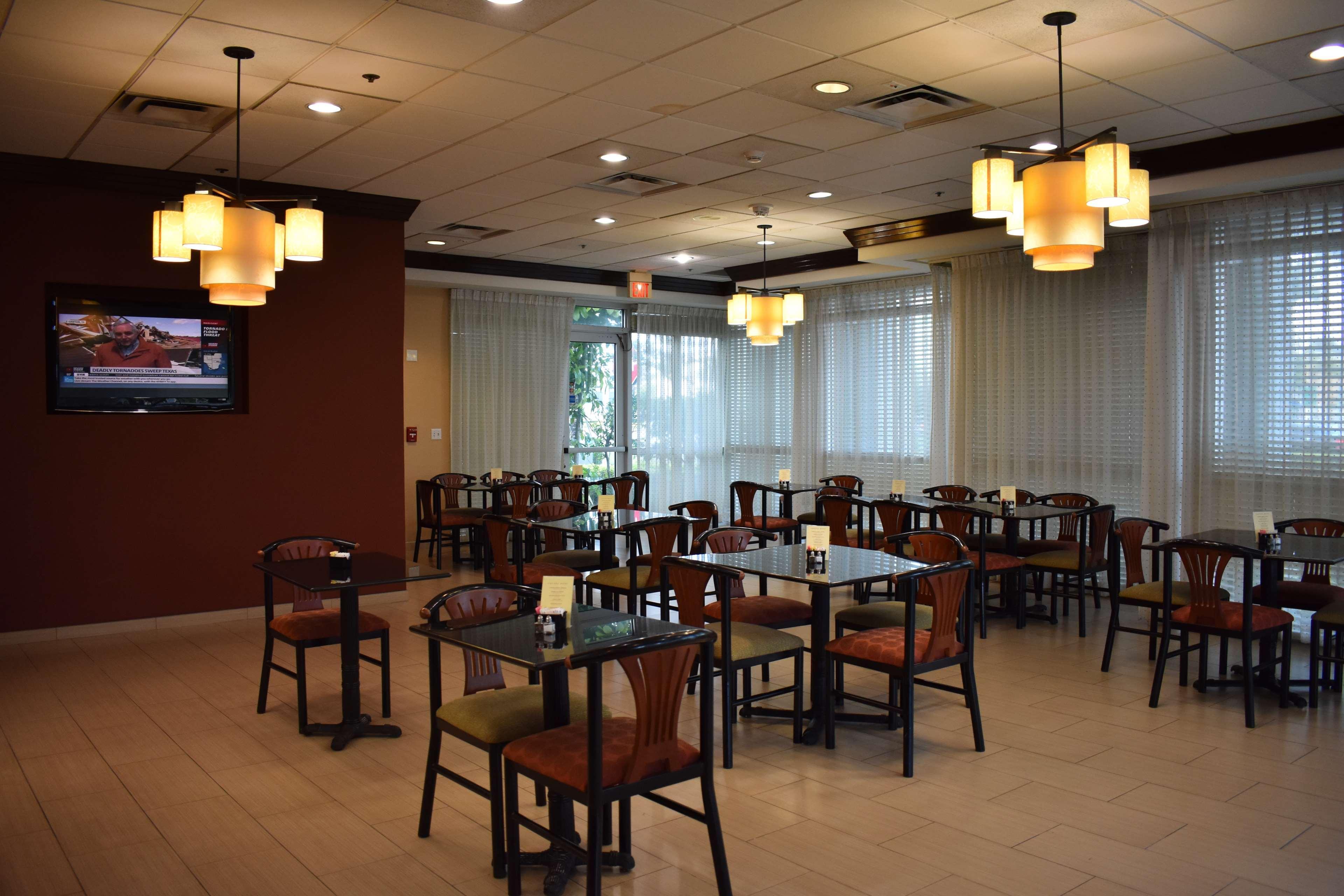 Best Western Plus North Miami-Bal Harbour Екстериор снимка